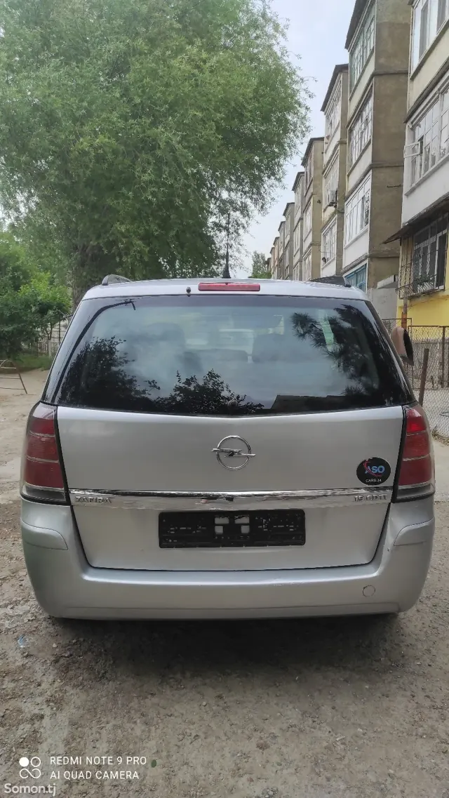Opel Zafira 2007 · 1.9 AT