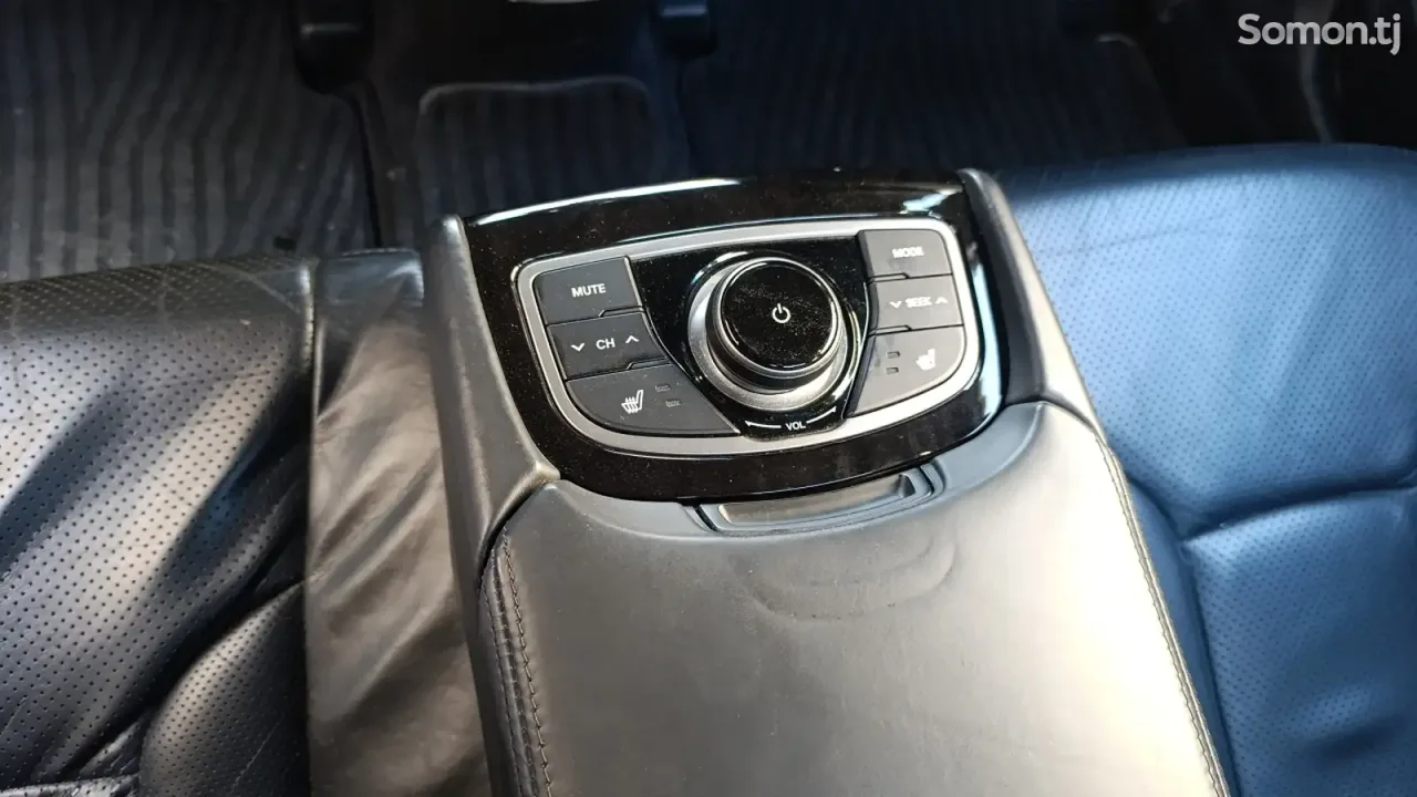 Hyundai Grandeur 2013 · 3.0 AT