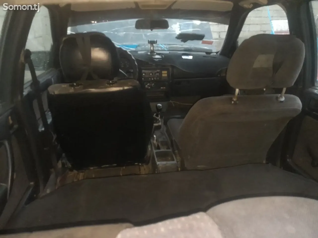 Opel Vectra A 1994 · 1.6 MT