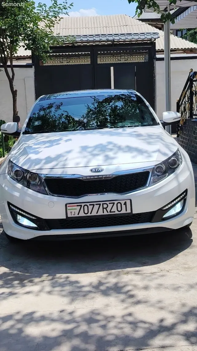 Kia K5 2012 · 2.0 AT
