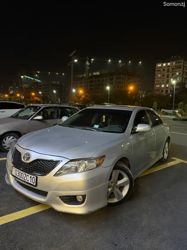 Toyota Camry 2011 · 2.5 AT