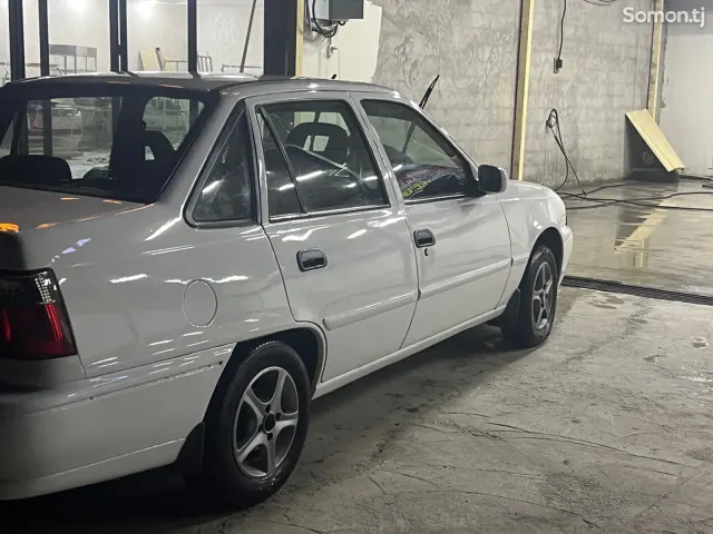 Daewoo Nexia 1996 · 1.6 MT