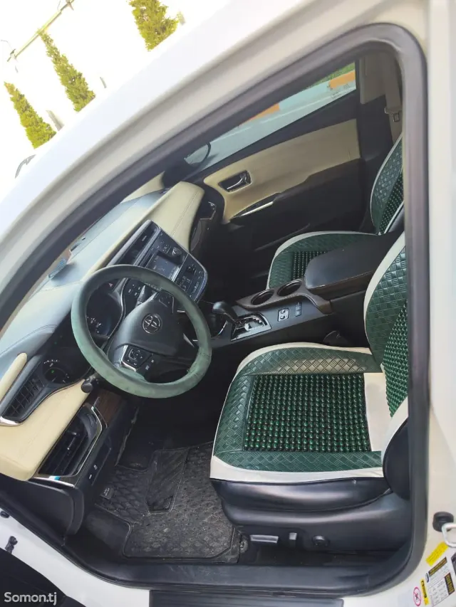 Toyota Avalon 2015 · 2.5 AT