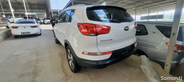 Kia Sportage 2015 · 2.0 AT