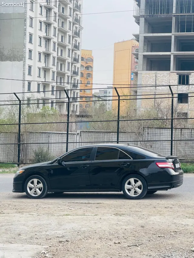 Toyota Camry 2011 · 2.5 AT