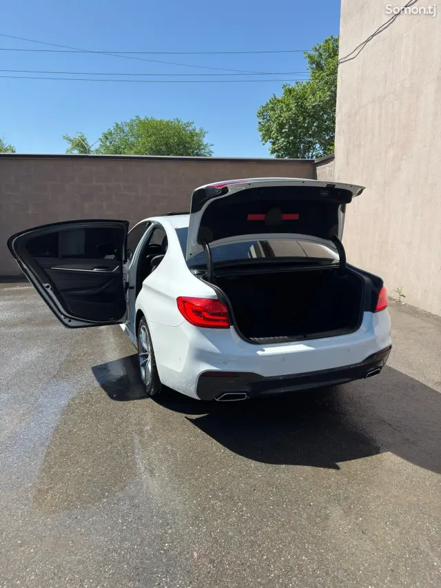 BMW 5 series 2017 · 2.0 AT
