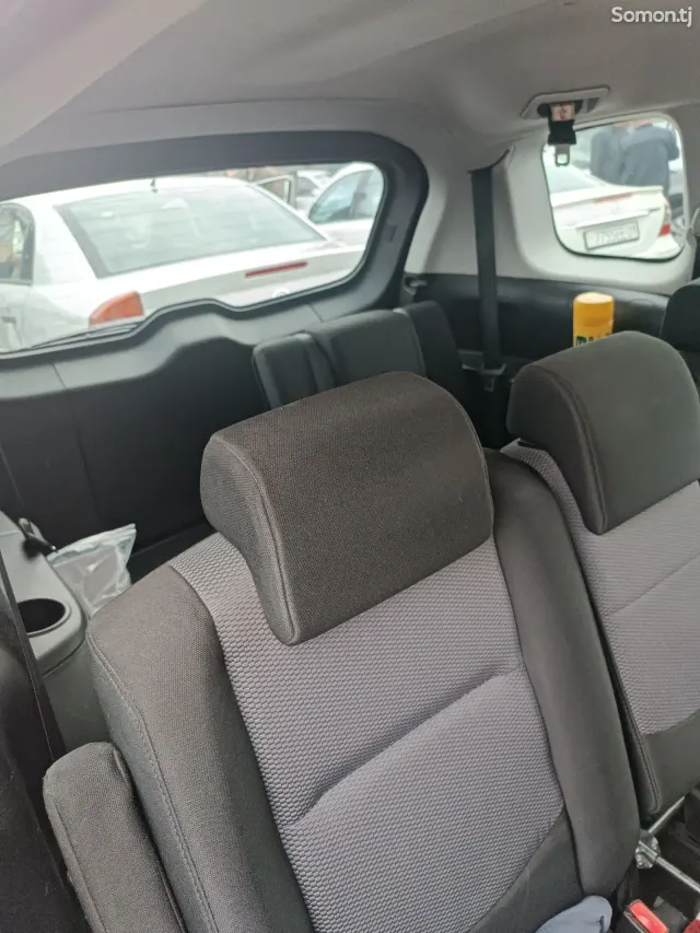 Mazda 5 2007 · 1.8 MT