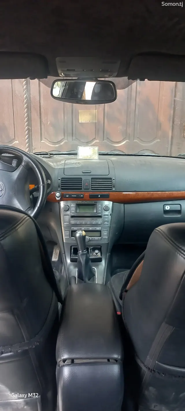 Toyota Avensis 2007 · 2.0 MT
