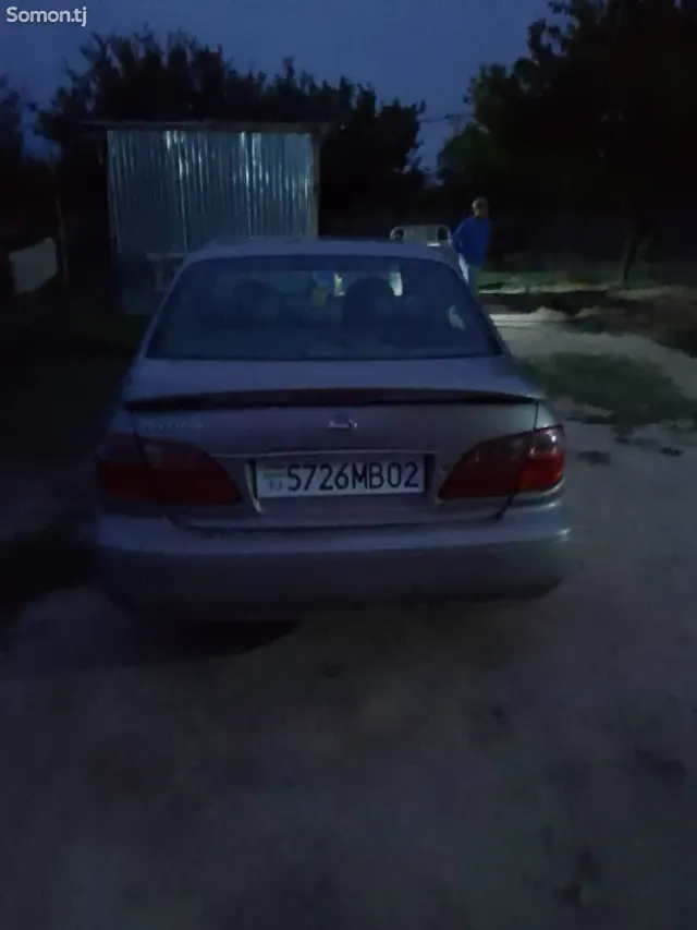 Nissan March 2001 · 2.0 AT