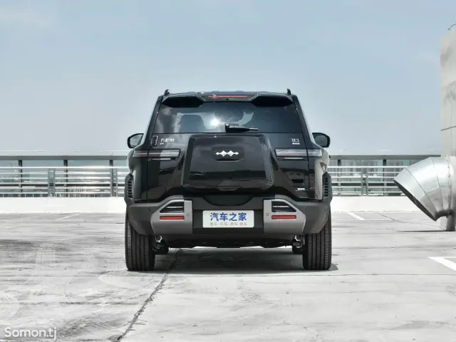 BYD Leopard 3 2025 · AT