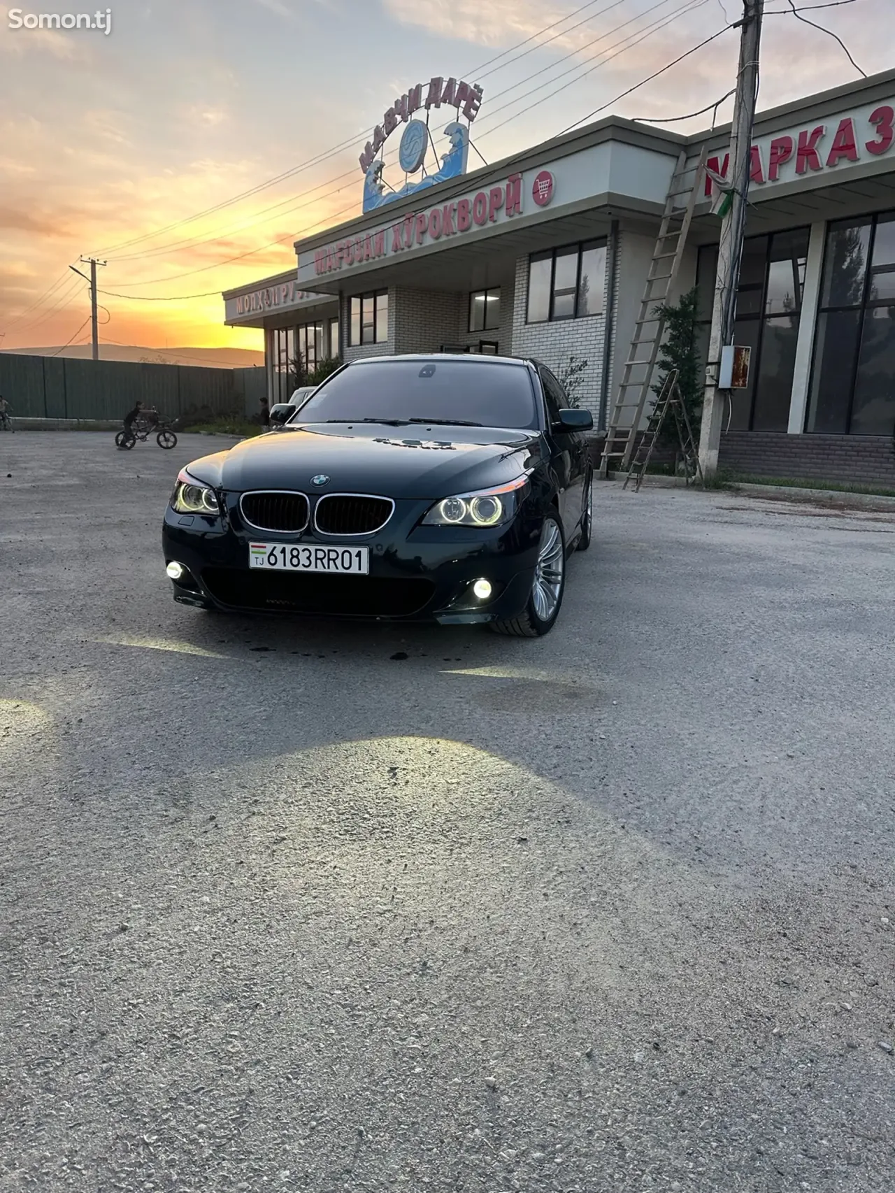BMW 5 series 2004 · 3.0 AT