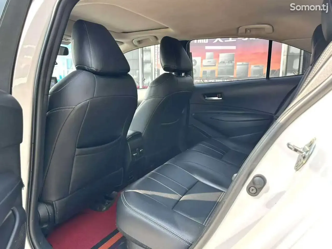 Toyota Corolla 2020 · 2.8 AT