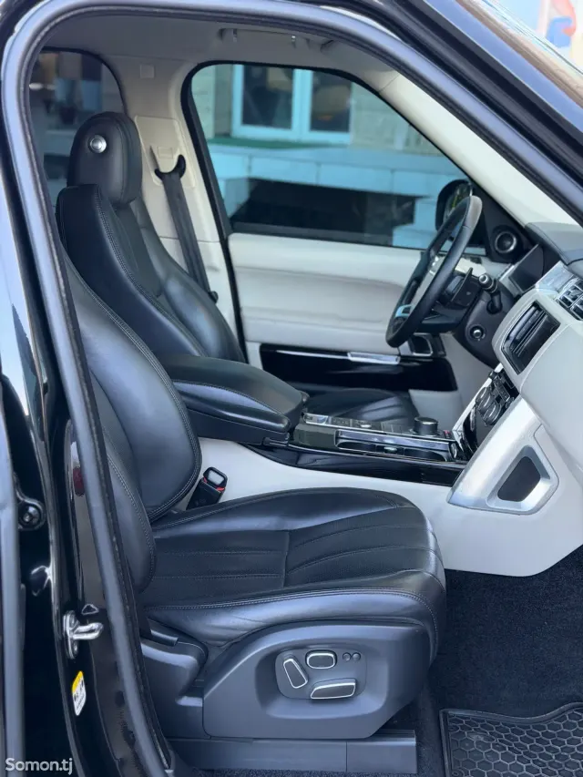 Land Rover Vogue 2014 · 4.4 AT