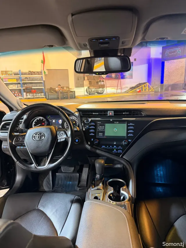 Toyota Camry 2020 · 3.5 AT