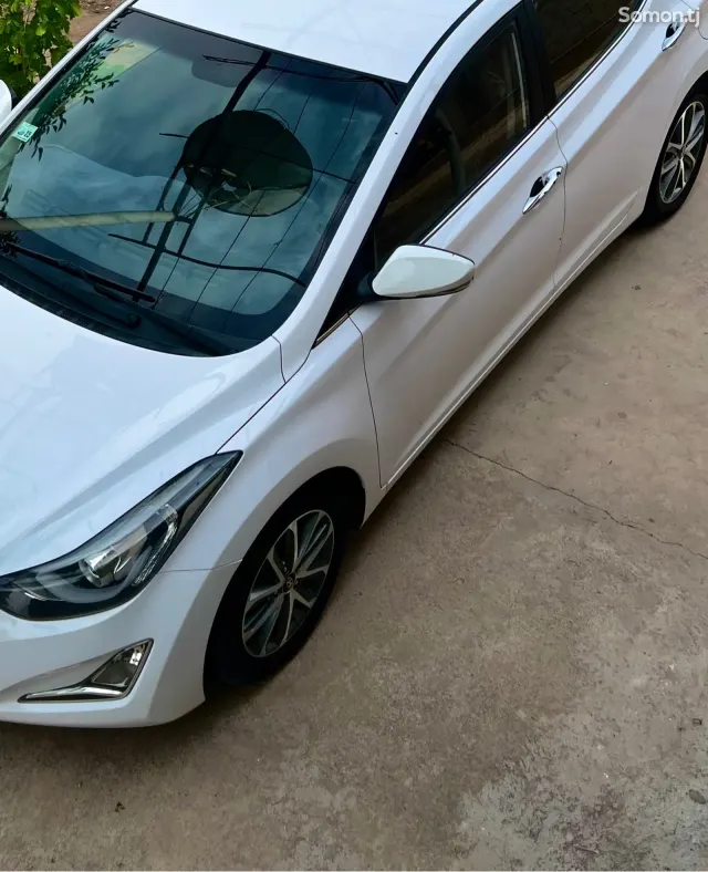 Hyundai Avante 2014 · 1.6 AT
