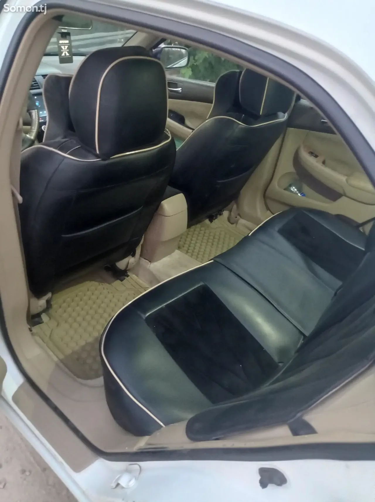Honda Accord 2003 · 2.0 AT