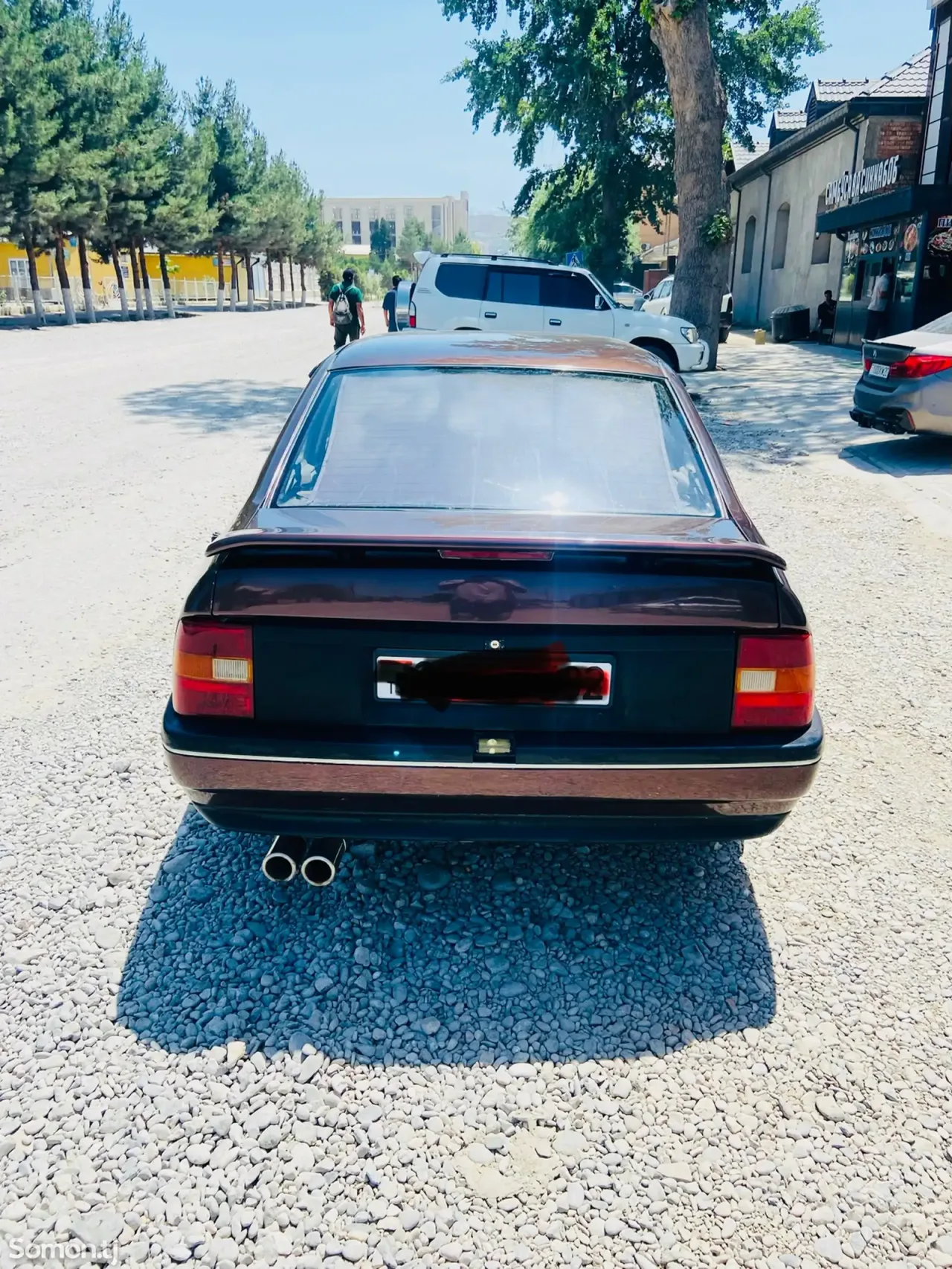 Opel Vectra B 1991 · 1.6 MT