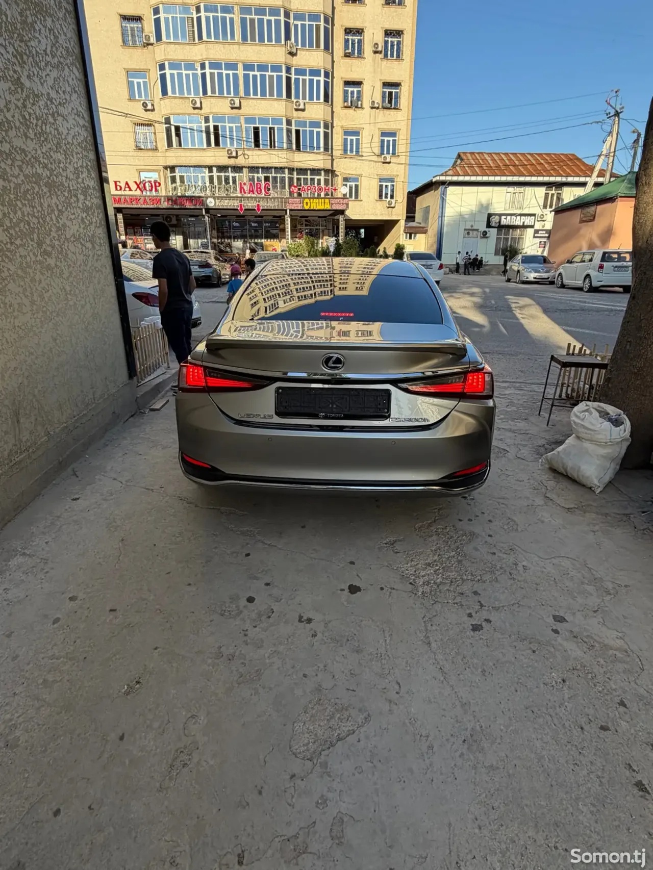 Lexus ES series 2019 · 3.0 AT