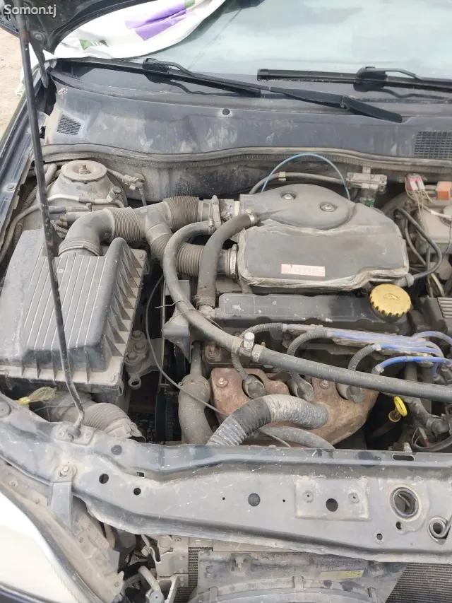 Opel Astra G 2000 · 1.6 MT