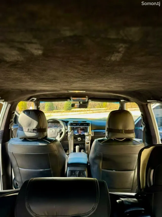 Toyota 4Runner 2022 · 4.0 AT