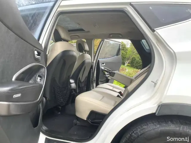 Hyundai Santa Fe 2014 · 2.4 AT