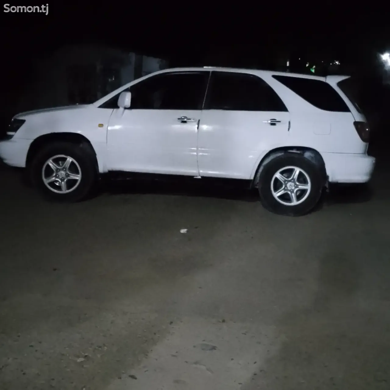 Lexus RX series 2000 · 3.0 AT