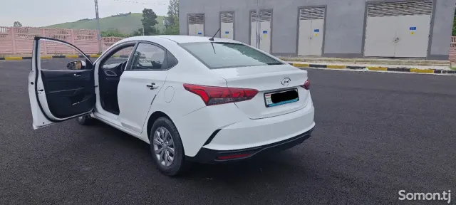 Hyundai Solaris 2022 · 1.6 AT