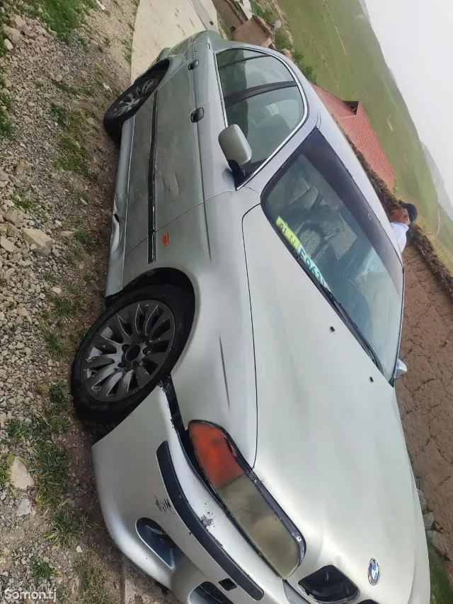 BMW 5 series 1998 · 2.5 MT