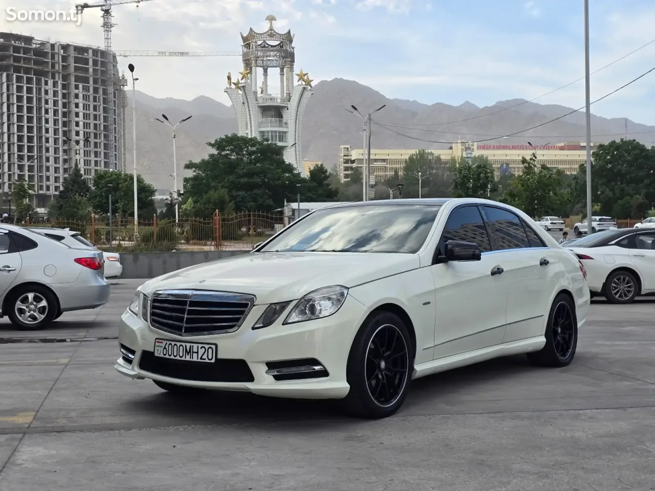 Mercedes-Benz E class 2012 · 3.5 AT