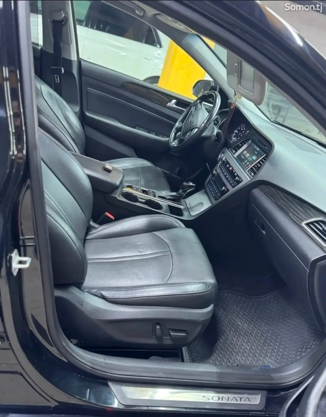 Hyundai Sonata 2015 · 2.0 AT