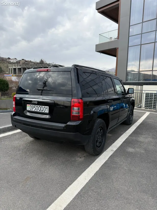 Jeep Patriot 2015 · 2.4 AT