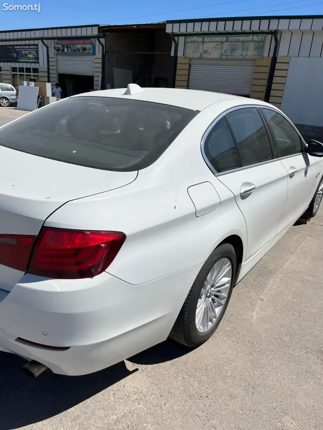BMW 5 series 2012 · 2.8 AT