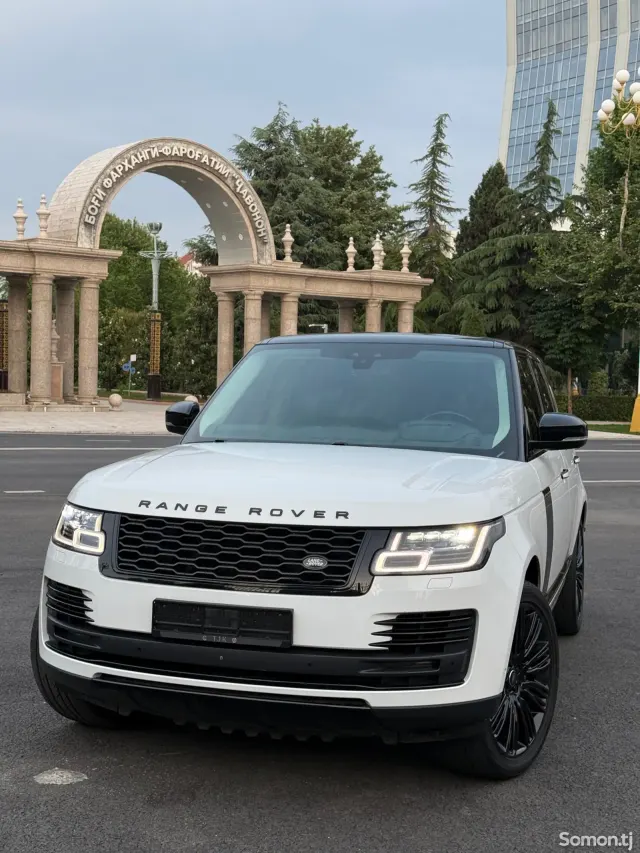 Land Rover Vogue 2019 · 5.0 AT