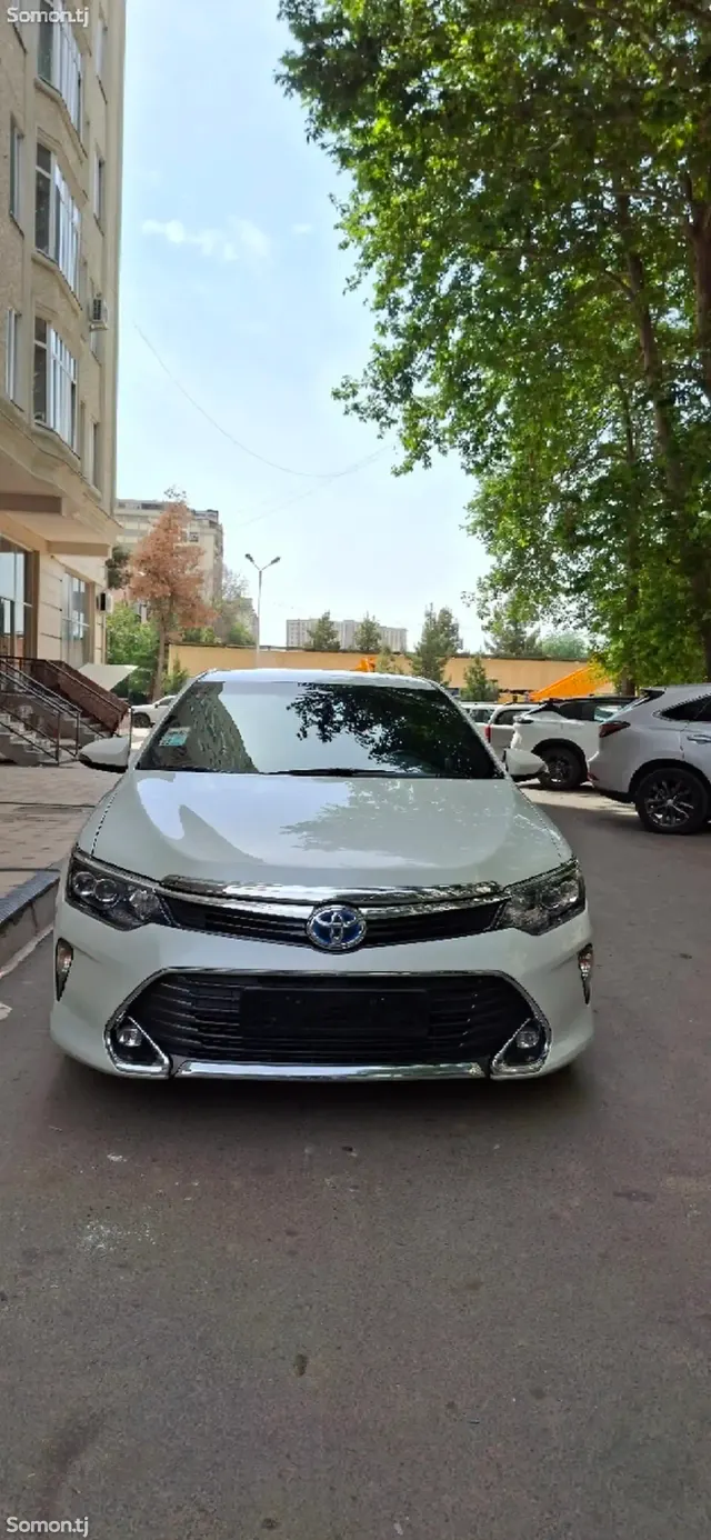 Toyota Camry 2016 · 2.5 AT