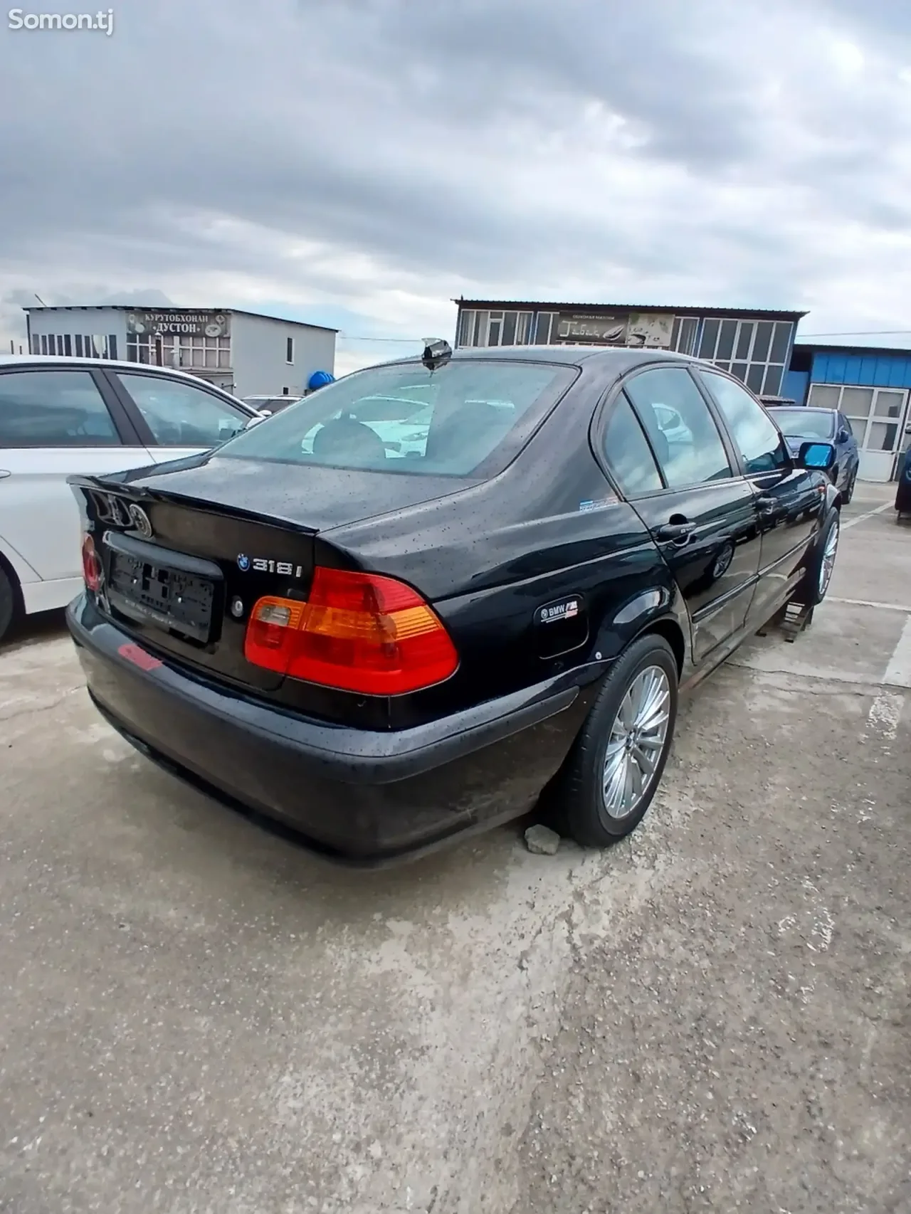 BMW 3 series 2003 · 1.8 MT