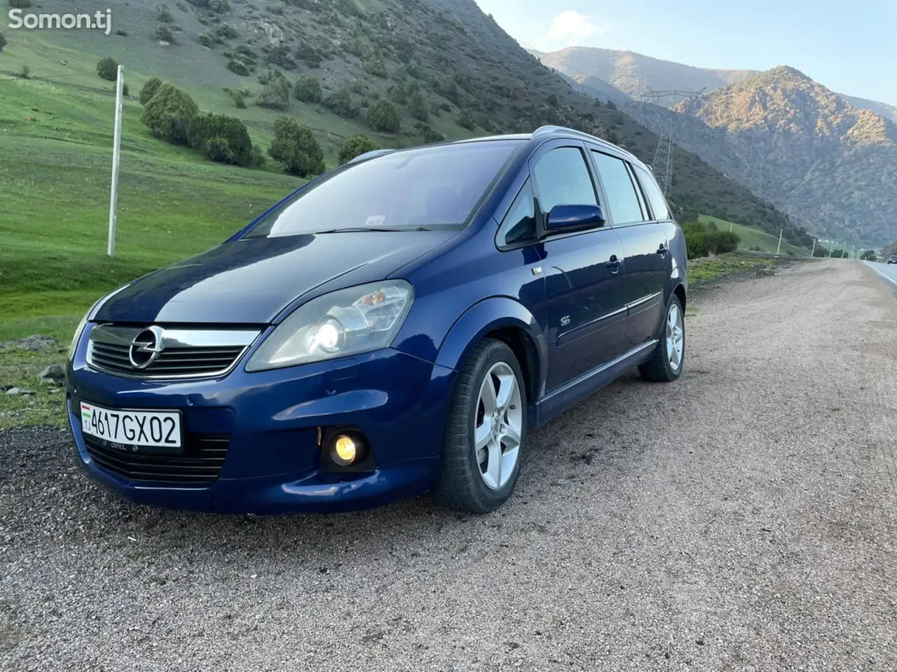 Opel Zafira 2006 · 2.2 MT