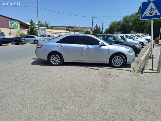 Toyota Camry 2011 · 2.5 AT
