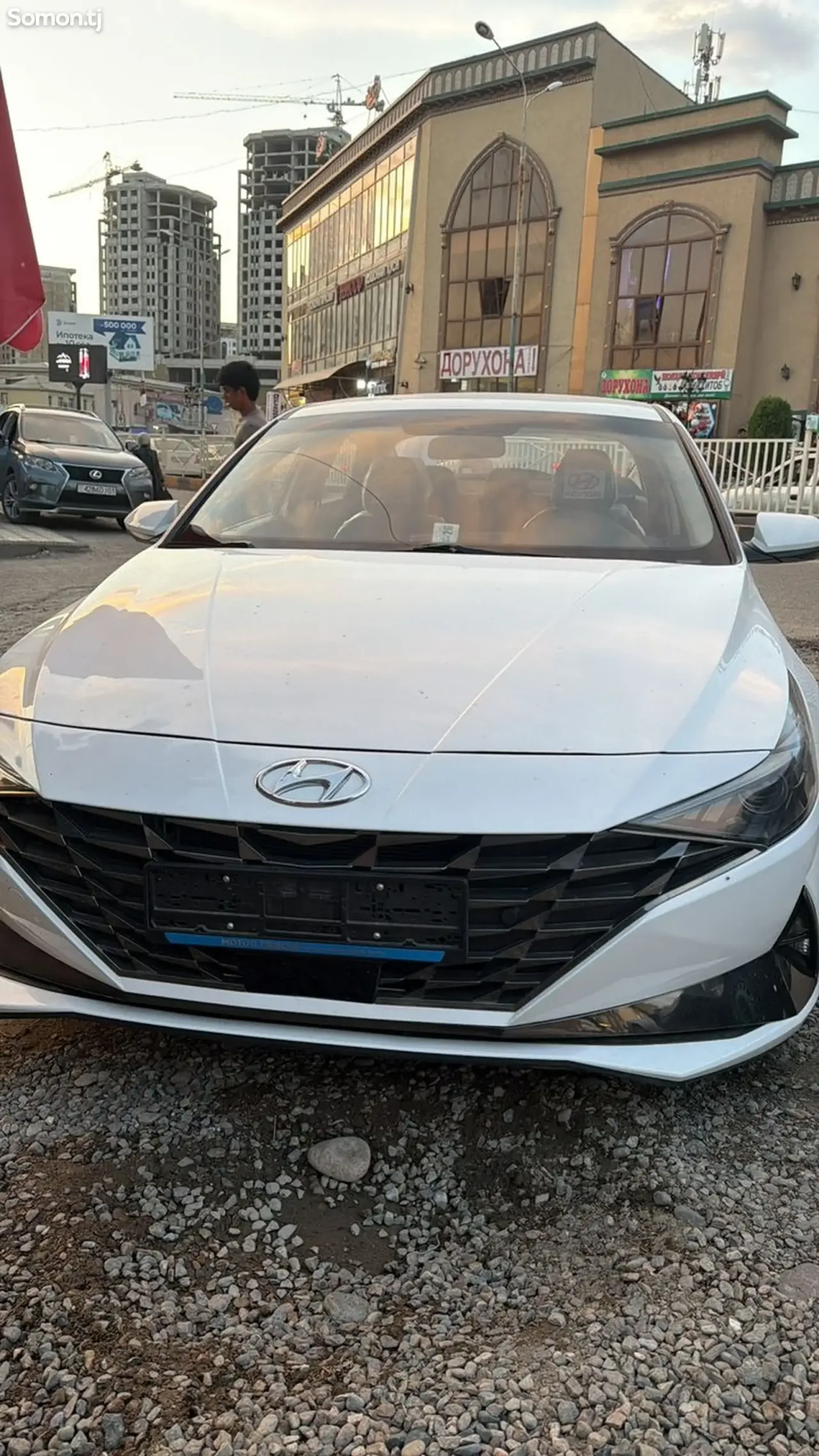 Hyundai Elantra 2022 · 1.6 AT