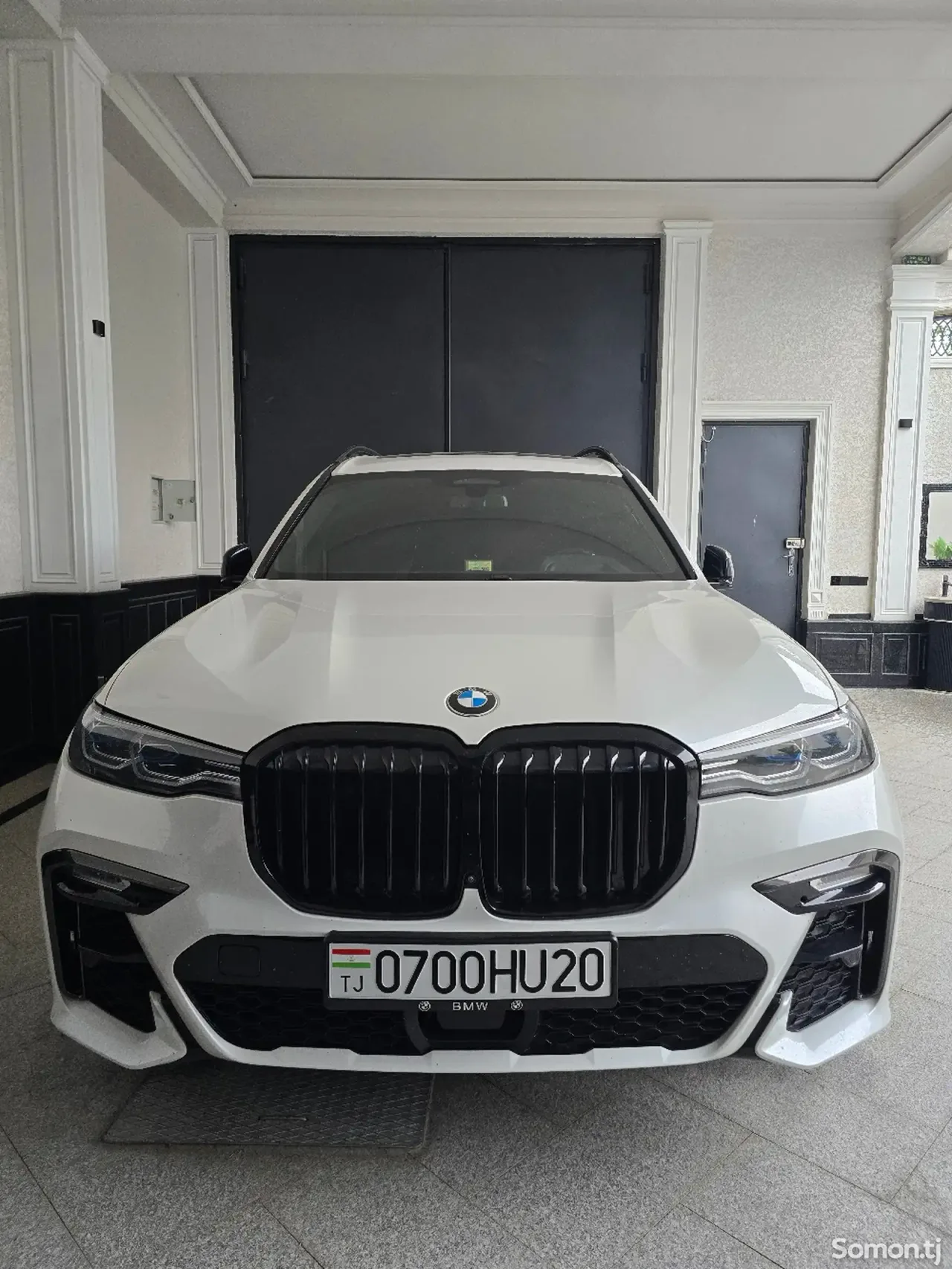 BMW X7 2022 · 4.0 AT