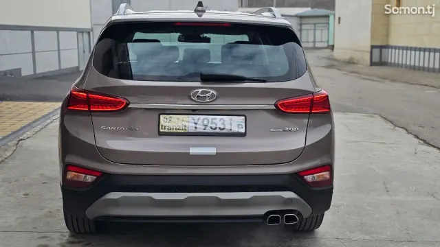 Hyundai Santa Fe 2018 · 2.0 AT