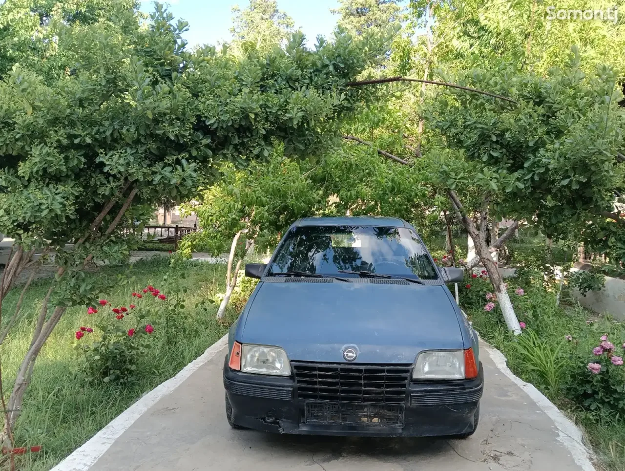 Opel Kadett 1987 · 1.6 MT