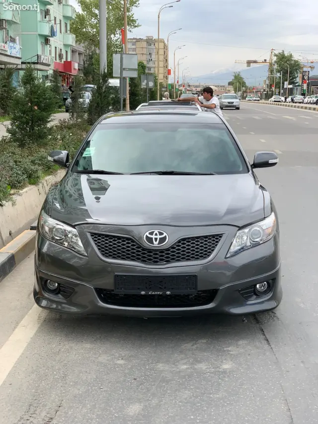 Toyota Camry 2010 · 2.5 AT