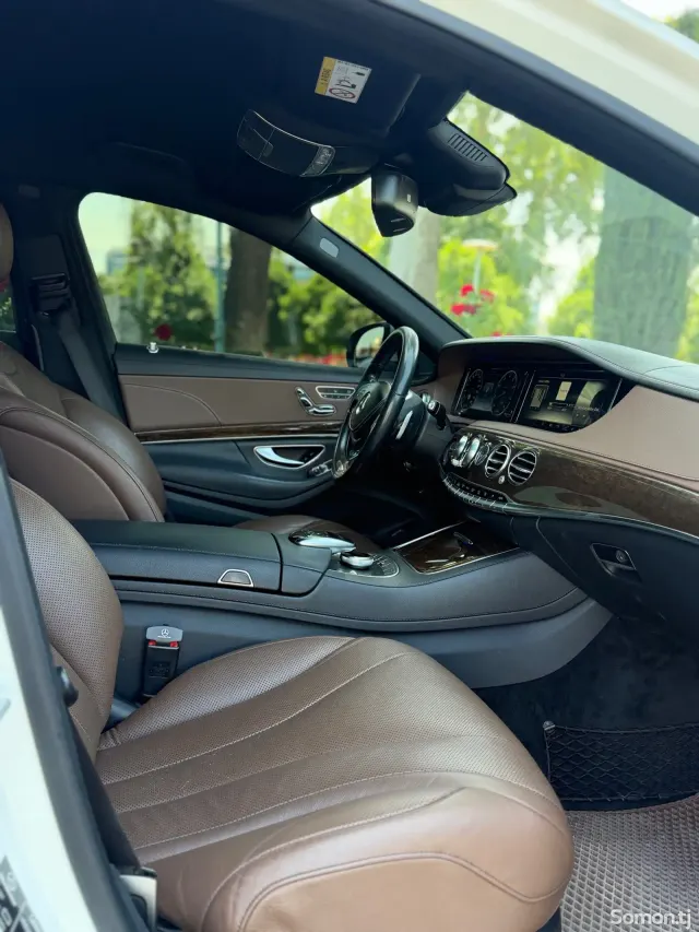 Mercedes-Benz S class 2015 · 4.0 AT