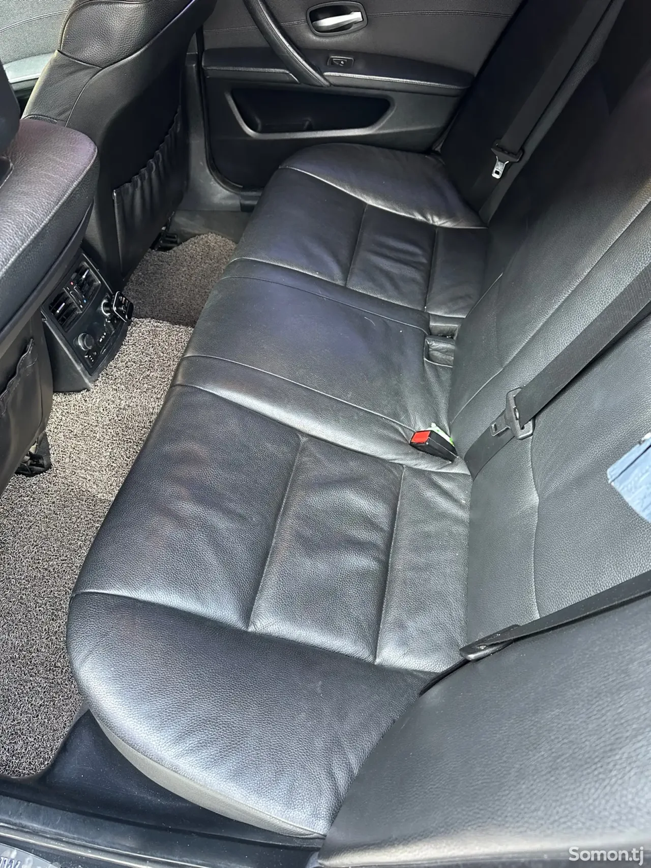 BMW 5 series 2009 · 2.0 AT