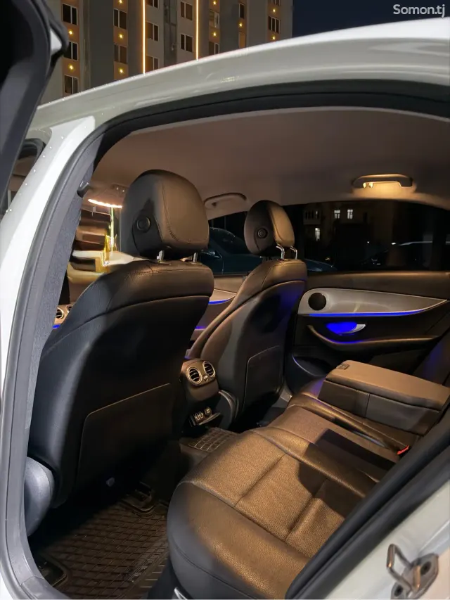 Mercedes-Benz E class 2019 · 2.0 AT