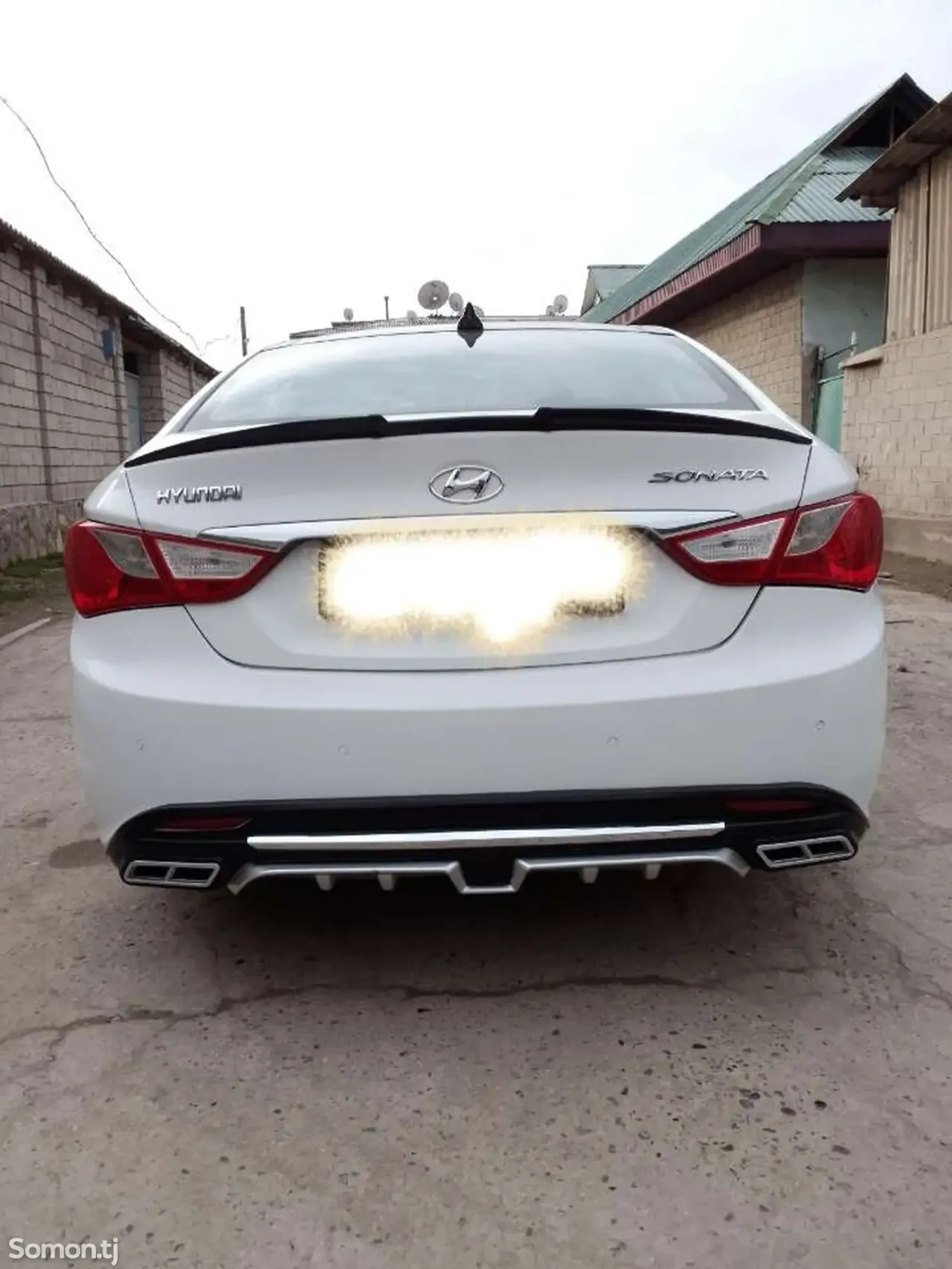 Hyundai Sonata 2011 · 2.0 AT