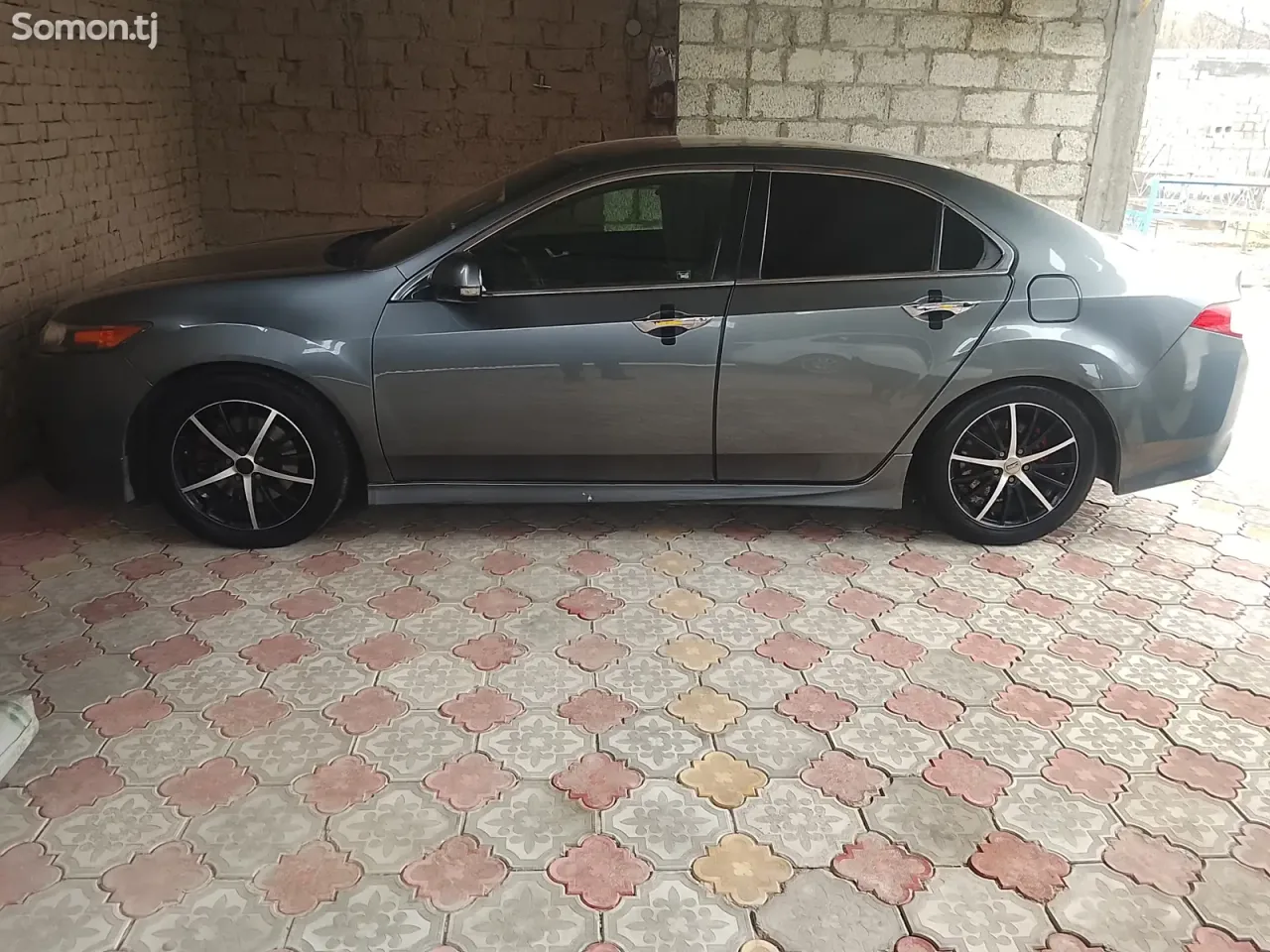 Honda Accord 2010 · AT