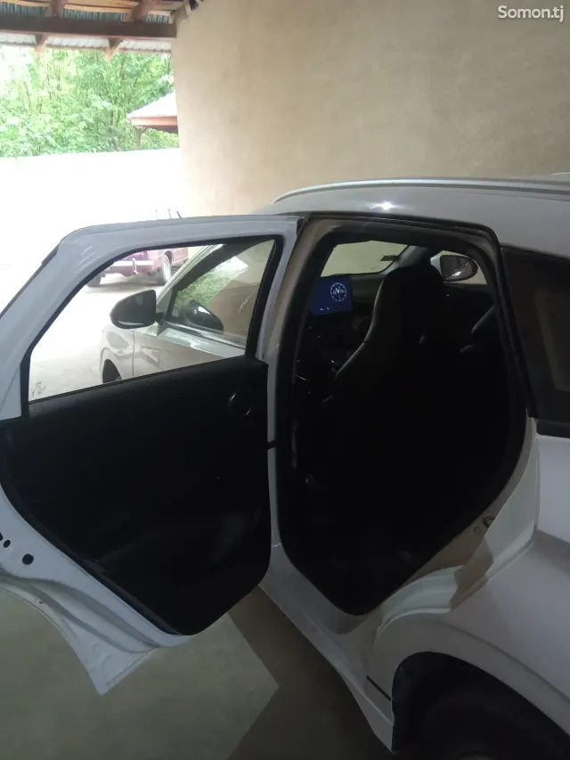 BYD E2 2024 · AT