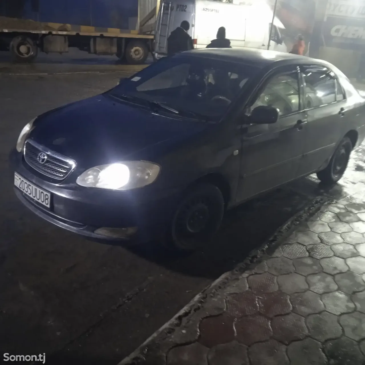 Toyota Corolla 2004 · 1.4 MT