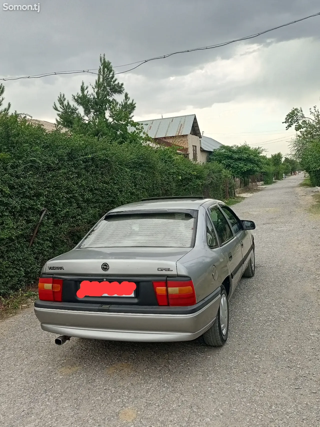 Opel Vectra A 1995 · 1.6 MT